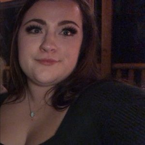 Meet your Posher, Jillian